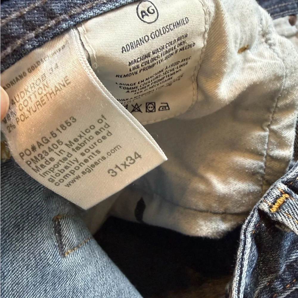 AG Adriano Goldschmied “The Graduate” Straight Leg  Tailored fit Jeans – 31x34
